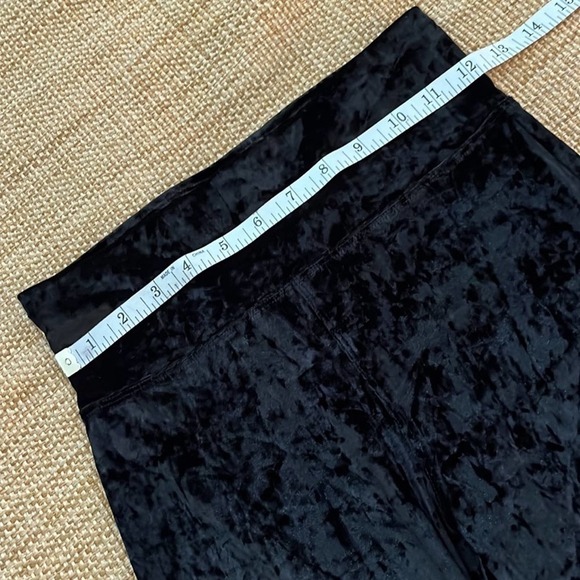 Express Crushed Velvet Leggings.  Size S - Picture 6 of 8